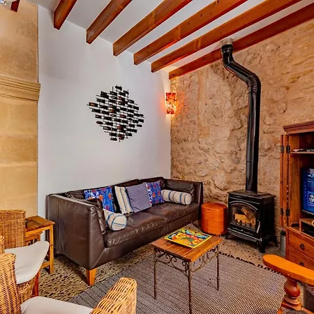 别墅 Albuqassim A Modern Townhouse In Pollensa, With Heated Pool *